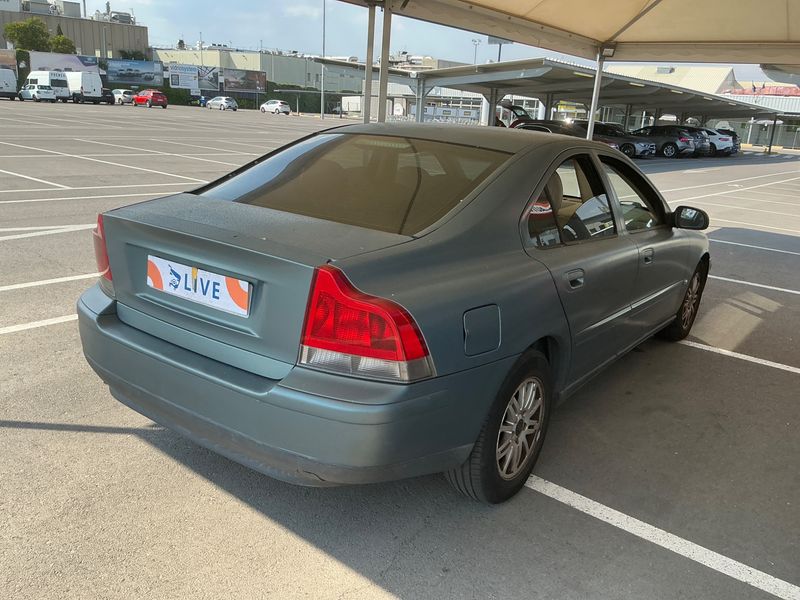 Volvo S60 2.4 D — zdjęcie 2