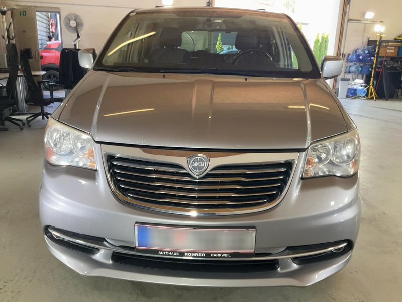 Lancia Voyager 2.8 JTDM Gold — zdjęcie 9