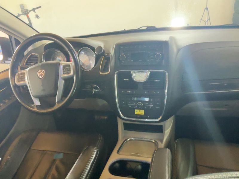 Lancia Voyager 2.8 JTDM Gold — zdjęcie 12