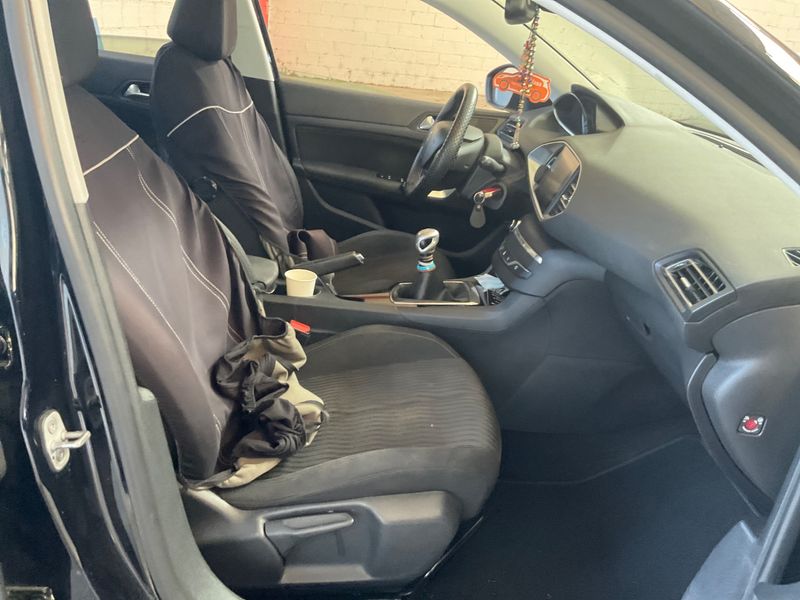 Peugeot 308 1.6 Blue-HDi Active Business 2015 – снимка 3