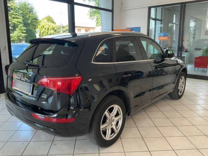 Audi Q5 2.0 TDI quattro 2011 – снимка 8