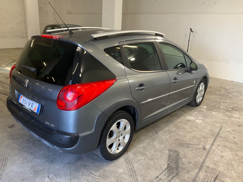 Peugeot 207 1.6 HDi Outdoor — zdjęcie 2