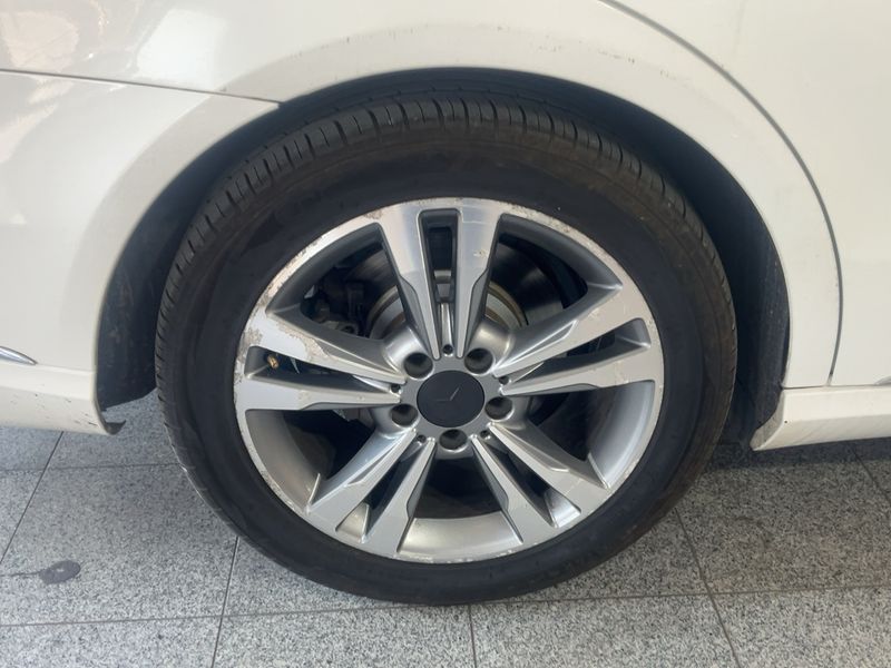 Mercedes-Benz E-Klasse E 220 CDI BlueEfficiency Avantgarde 2014 – снимка 9