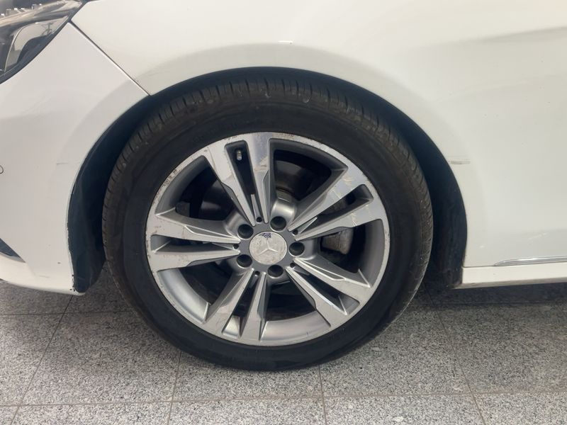 Mercedes-Benz E-Klasse E 220 CDI BlueEfficiency Avantgarde 2014 – снимка 3