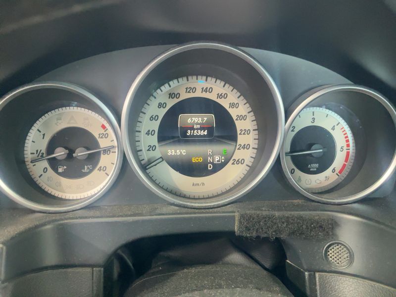 Mercedes-Benz E-Klasse E 220 CDI BlueEfficiency Avantgarde 2014 – снимка 18