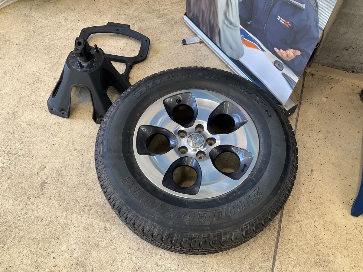 Jeep Wrangler 2017 — photo 32