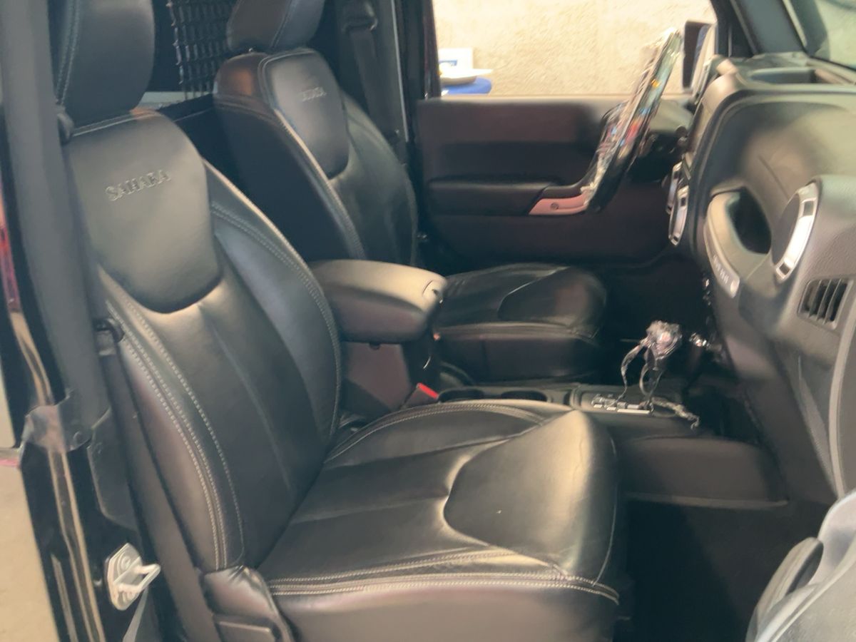 Jeep Wrangler 2017 — photo 21