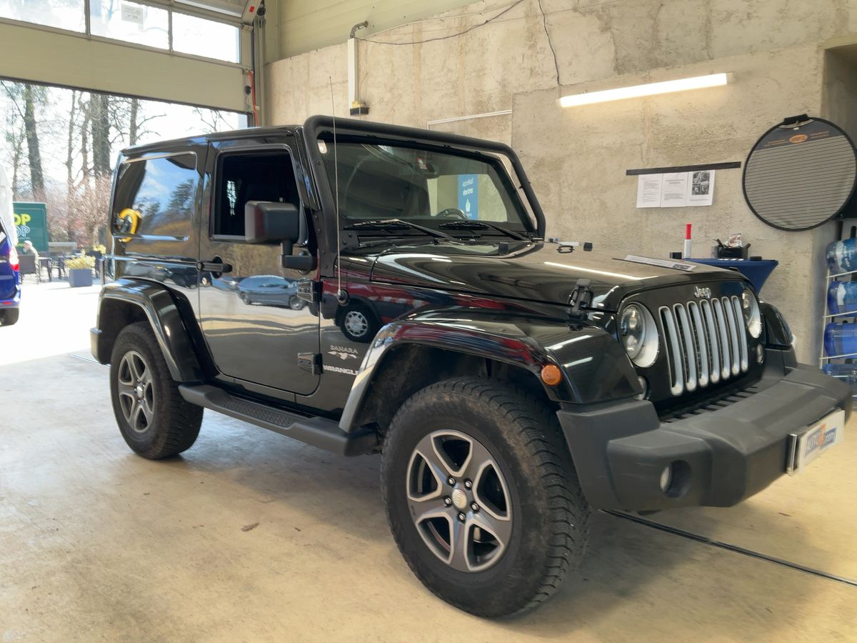 Jeep Wrangler 2017 — photo 13