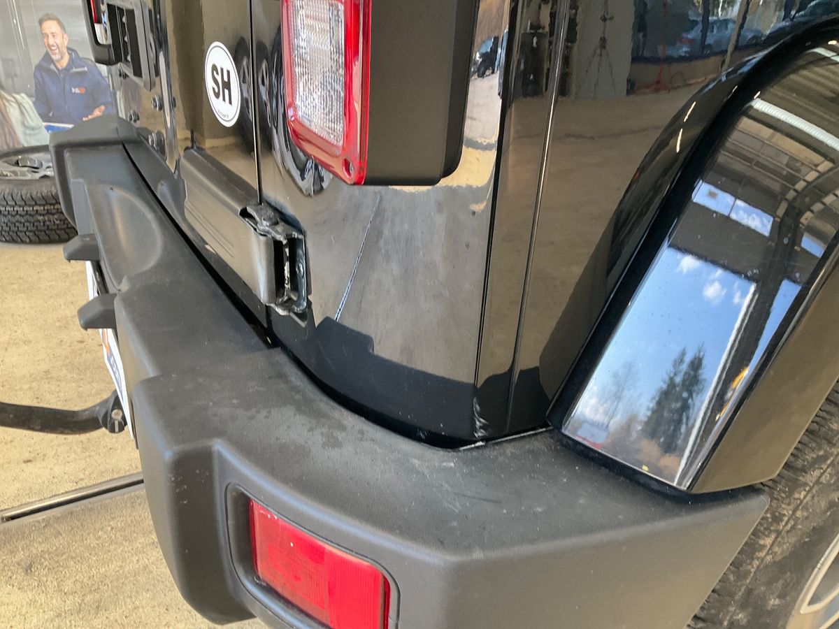 Jeep Wrangler 2017 — photo 45