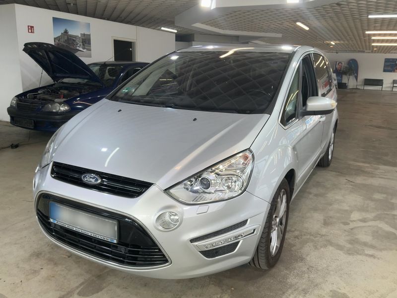 2013 Ford S-Max