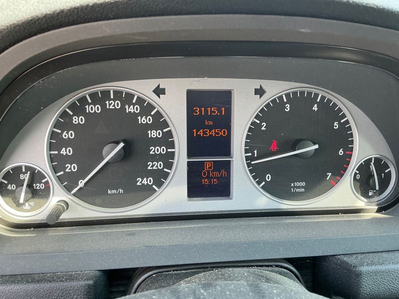 Mercedes-Benz B-Klasse B 180 — zdjęcie 4