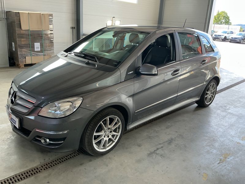 Mercedes-Benz B-Klasse B 180