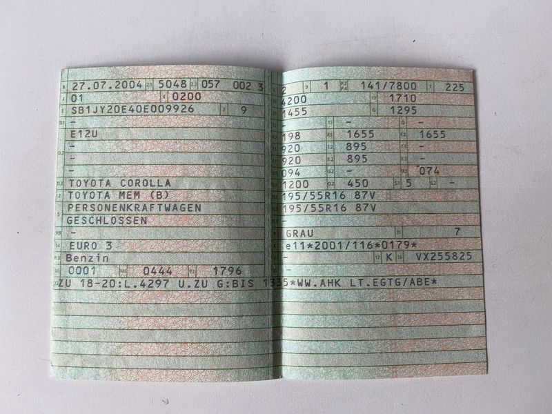Toyota Corolla 1.8 Compact TS — zdjęcie 15