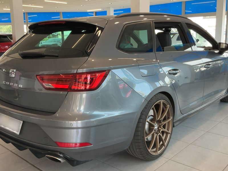 Seat Leon 2.0 TSI Cupra 300 4Drive 2018 – снимка 8