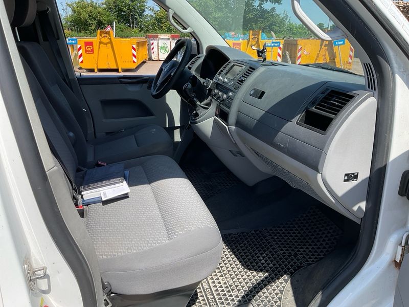Volkswagen T5 Transporter 2.0 TDI Kasten 4Motion — zdjęcie 6