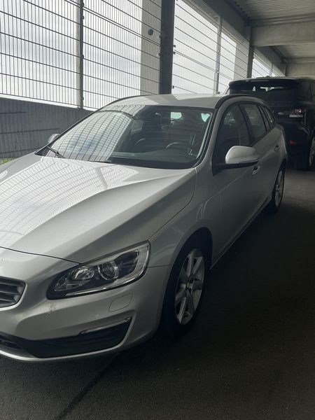 Volvo V60 2.0 D3 Linje Business 2016 – снимка 1