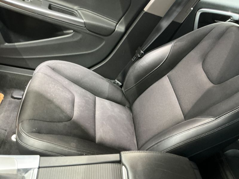 Volvo V60 2.0 D3 Linje Business 2016 – снимка 31