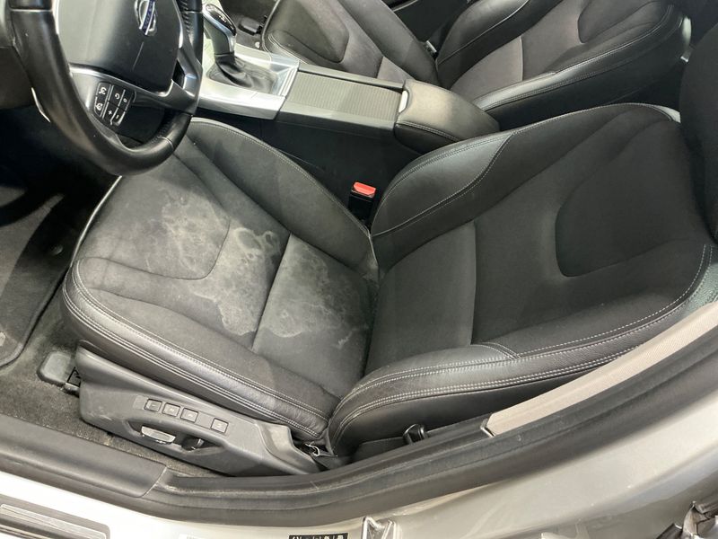 Volvo V60 2.0 D3 Linje Business 2016 – снимка 29