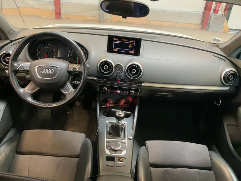 Audi A3 Limousine 1.6 TDI Attraction — zdjęcie 12