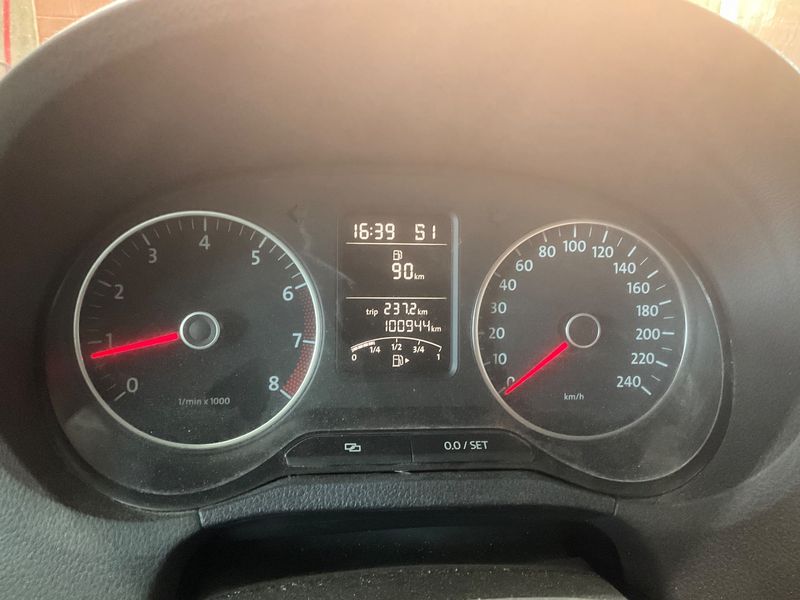 Volkswagen Polo 1.2 TSI Highline 2010 – снимка 19