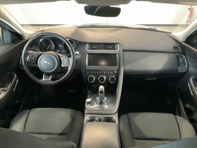 Jaguar E-Pace D150 AWD — zdjęcie 12