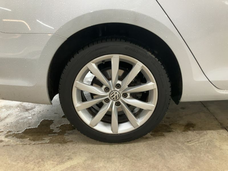 Volkswagen Golf VII 2.0 TDI Highline BlueMotion Tech 2017 – снимка 9