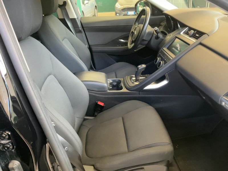 Jaguar E-Pace D150 AWD — zdjęcie 11