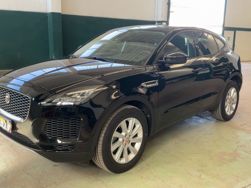 Jaguar E-Pace D150 AWD — zdjęcie 2