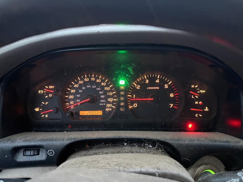 Toyota Land Cruiser 4.7 V8 100 Spezial — zdjęcie 11