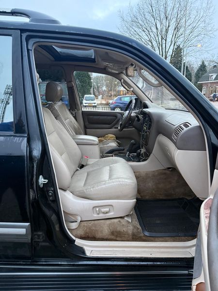 Toyota Land Cruiser 4.7 V8 100 Spezial — zdjęcie 9