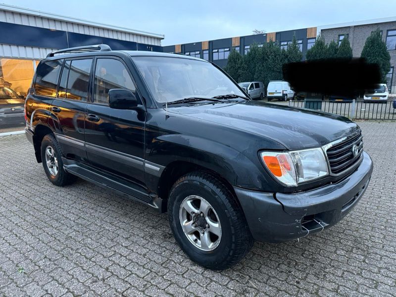 Toyota Land Cruiser 4.7 V8 100 Spezial — zdjęcie 6