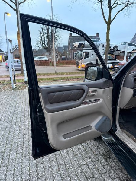 Toyota Land Cruiser 4.7 V8 100 Spezial — zdjęcie 22