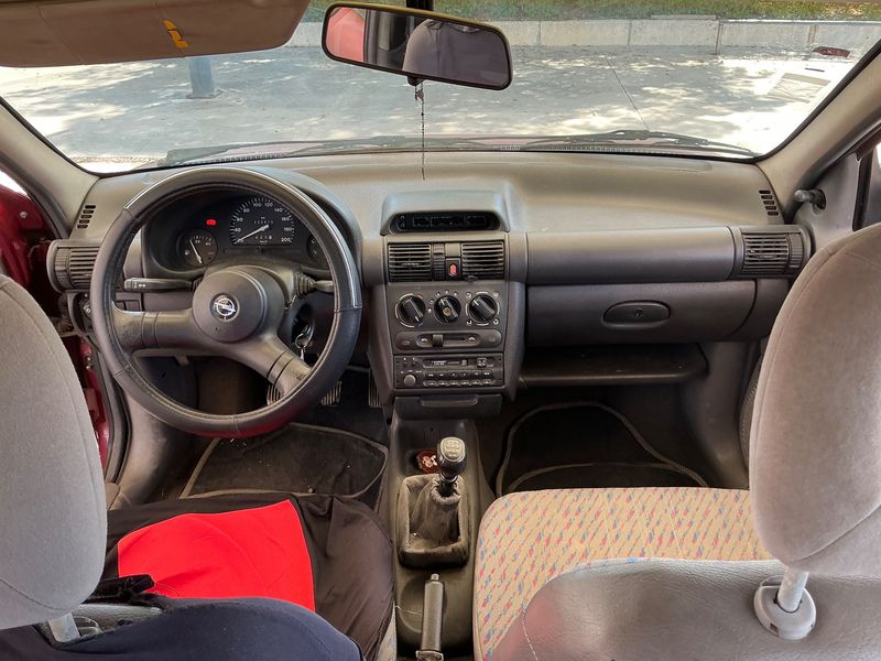 Opel Corsa 1.2 Eco 1995 – снимка 17