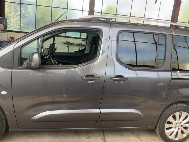 Opel Combo Life 1.2 Turbo INNOVATION — zdjęcie 4