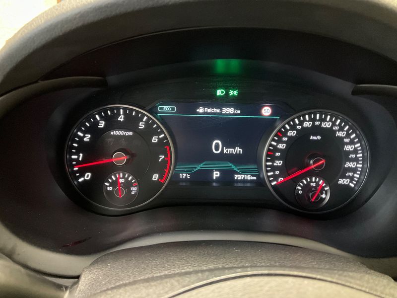 Kia Stinger 3.3 TGDI GT 4WD — zdjęcie 13