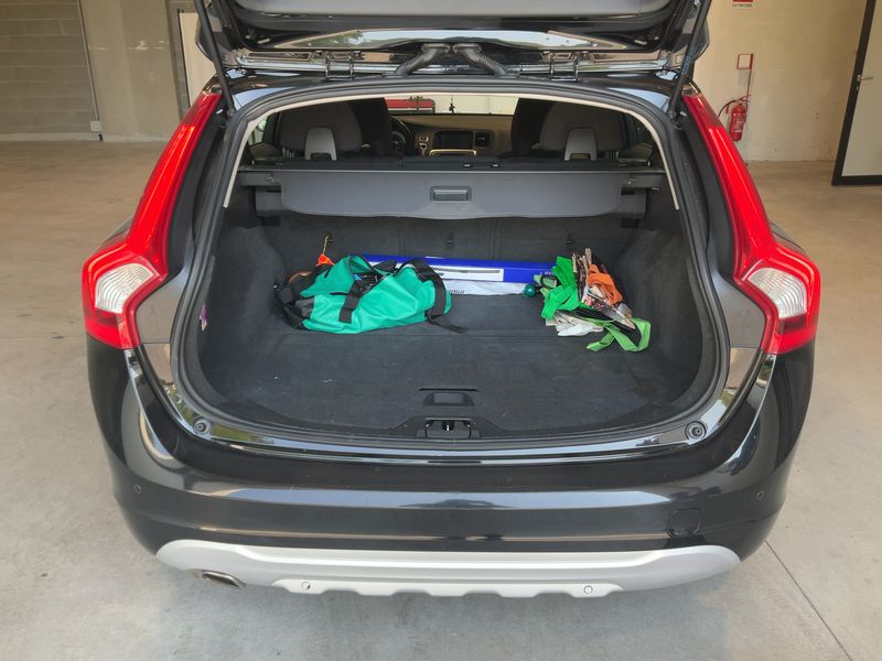 Volvo V60 2.0 D4 Momentum — zdjęcie 10