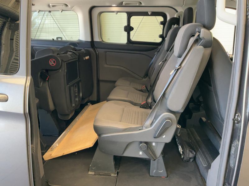Ford Tourneo Custom 2.0 TDCi 320 L1 Tourneo Titanium — zdjęcie 14