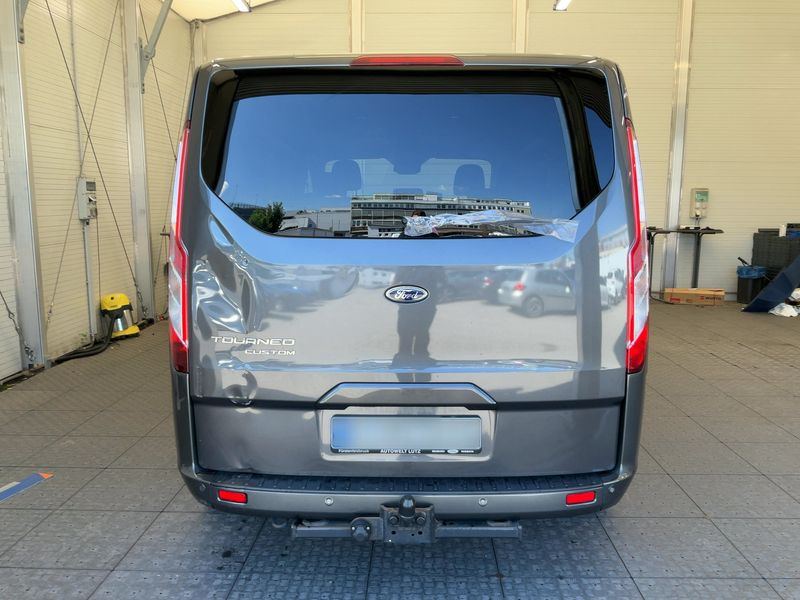 Ford Tourneo Custom 2.0 TDCi 320 L1 Tourneo Titanium — zdjęcie 5