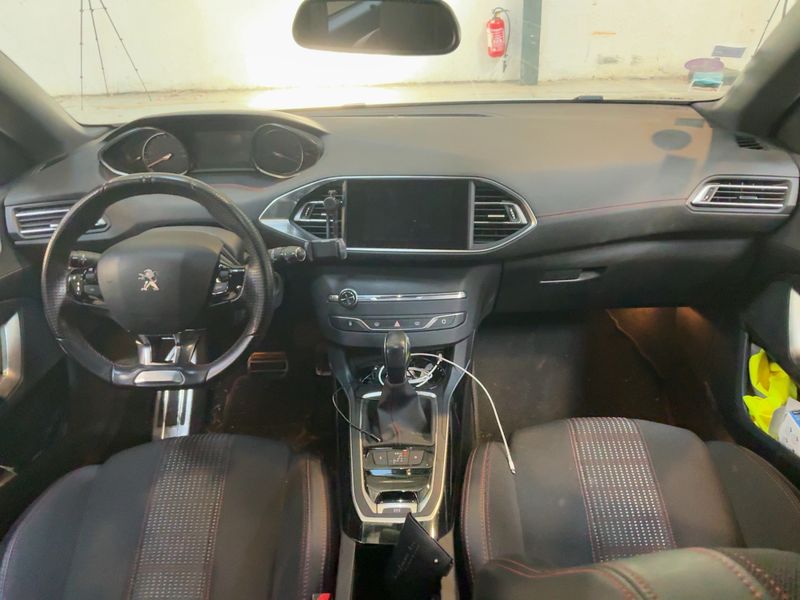 Peugeot 308 1.2 e-THP GT Line 2016 – снимка 17