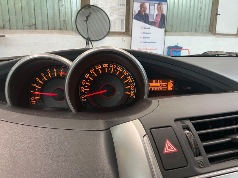 Toyota Verso 1.6 — zdjęcie 13