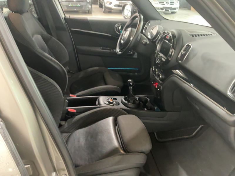 MINI Countryman Cooper — zdjęcie 11
