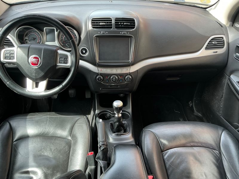 Fiat Freemont 2.0 Multijet Lounge — zdjęcie 12