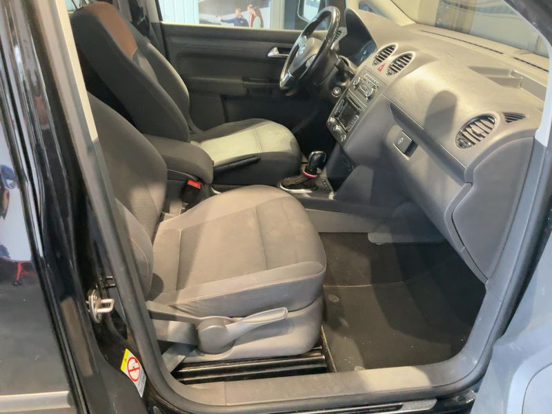 Volkswagen Caddy 1.6 TDI Maxi JAKO-O Edition BlueMotion Tech 2013 – снимка 16