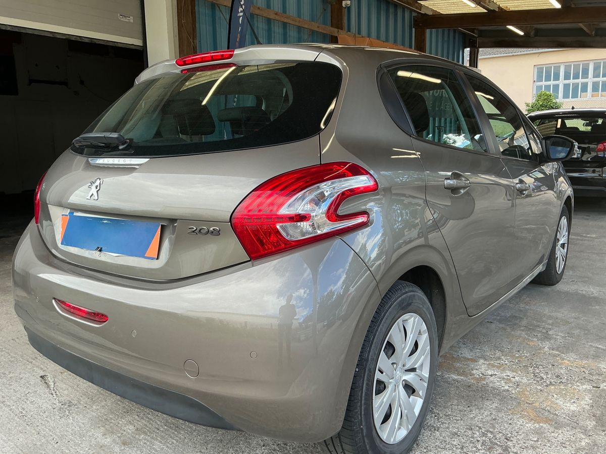 Peugeot 208 1.2 e-VTi Style