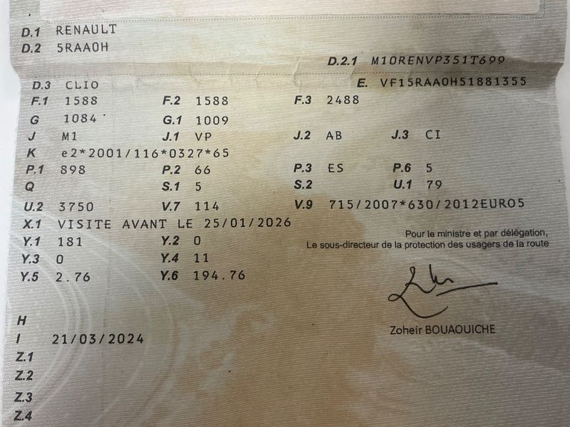 Renault Clio 0.9 Graphite — zdjęcie 15