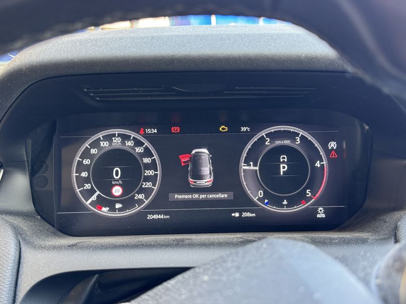 Land Rover Discovery Sport D180 R-Dynamic AWD — zdjęcie 12