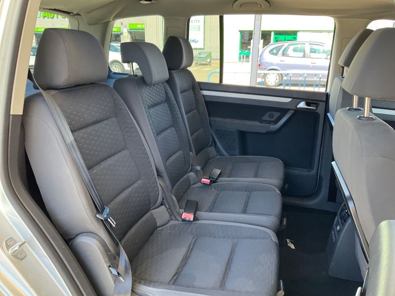Volkswagen Touran 2.0 TDI Trendline 2008 – снимка 19