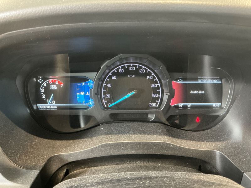 Ford Ranger 3.2 TDCi Doppelkabine Limited 4x4 — zdjęcie 13