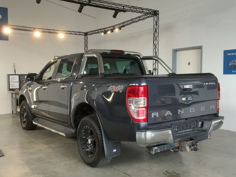 Ford Ranger 3.2 TDCi Doppelkabine Limited 4x4 — zdjęcie 3