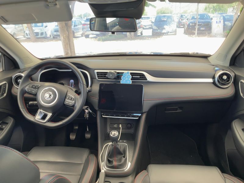 MG ZS 1.5 VTi Luxury — zdjęcie 12